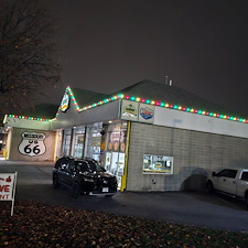 Commercial-Christmas-Light-Installation-in-Crestwood-MO 1